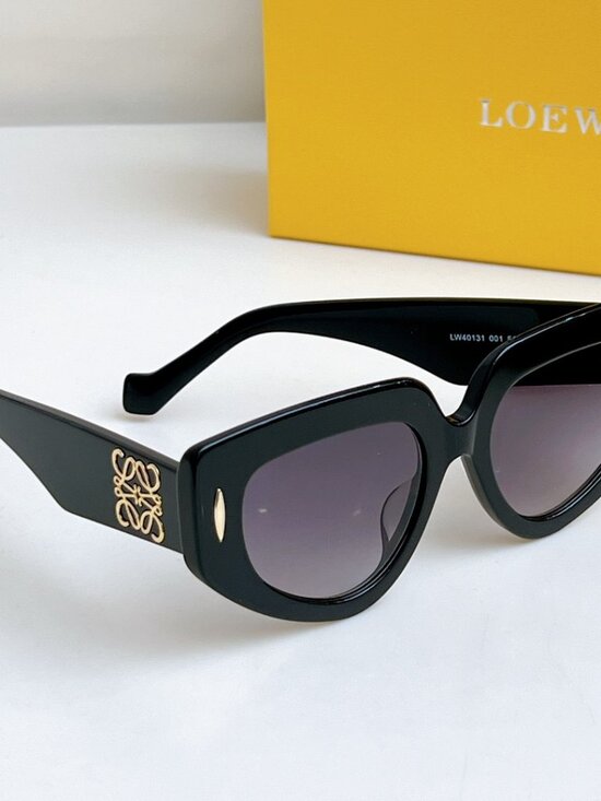 ✅NWT Authentic Loewe Sunglasses main image 8